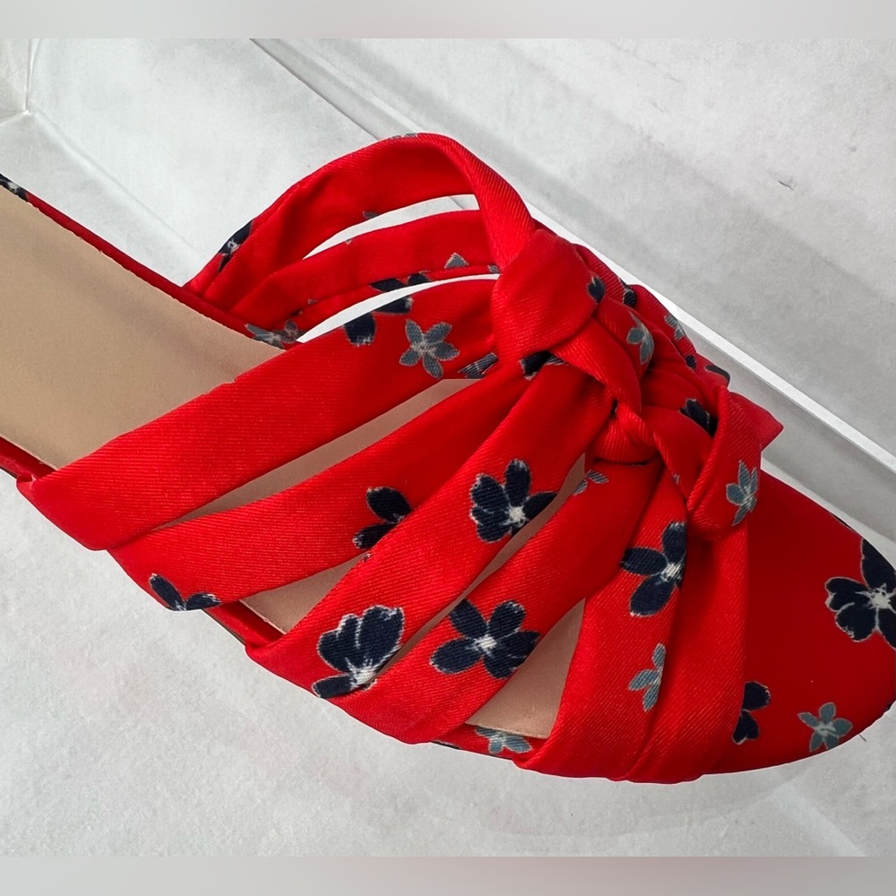 Nine West Red Floral Robertson Slide Sandal,  Sz 8.5, NWT - Picture 4 of 7